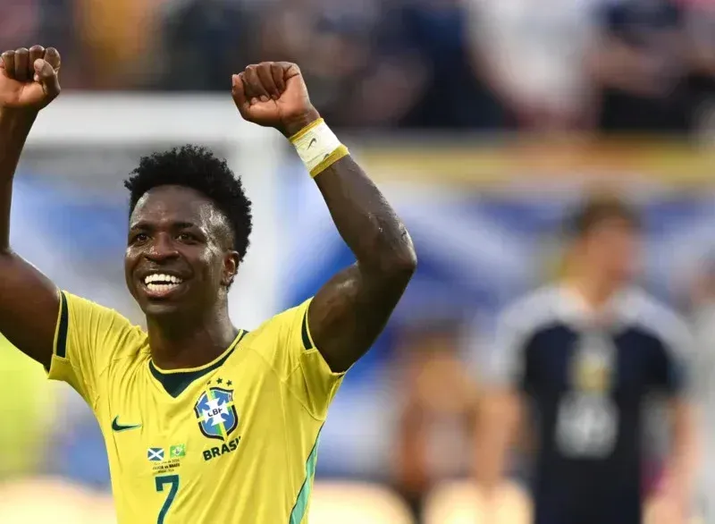 Luciano Huck fica sem transporte em Miami após jogo do Brasil: 'O motorista desapareceu'