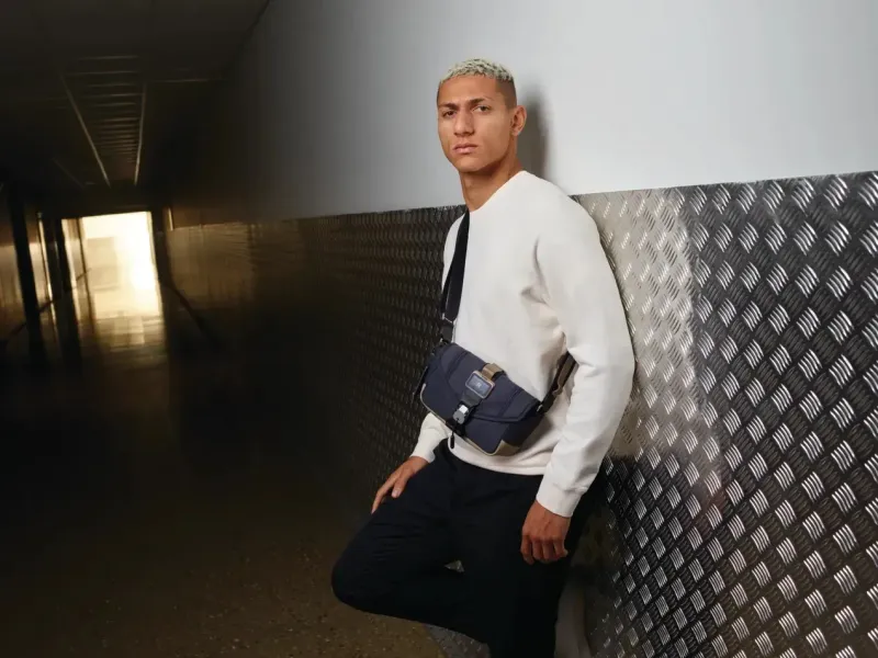 Richarlison expõe disputa milionária por mansão envolvendo advogado de Flávio Bolsonaro