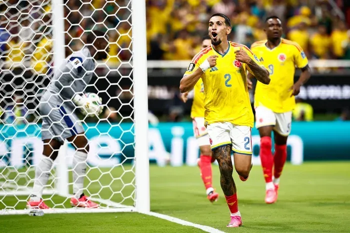 Colômbia atropela a lógica (e o RD Congo) e garante vaga na Copa com gol de lateral