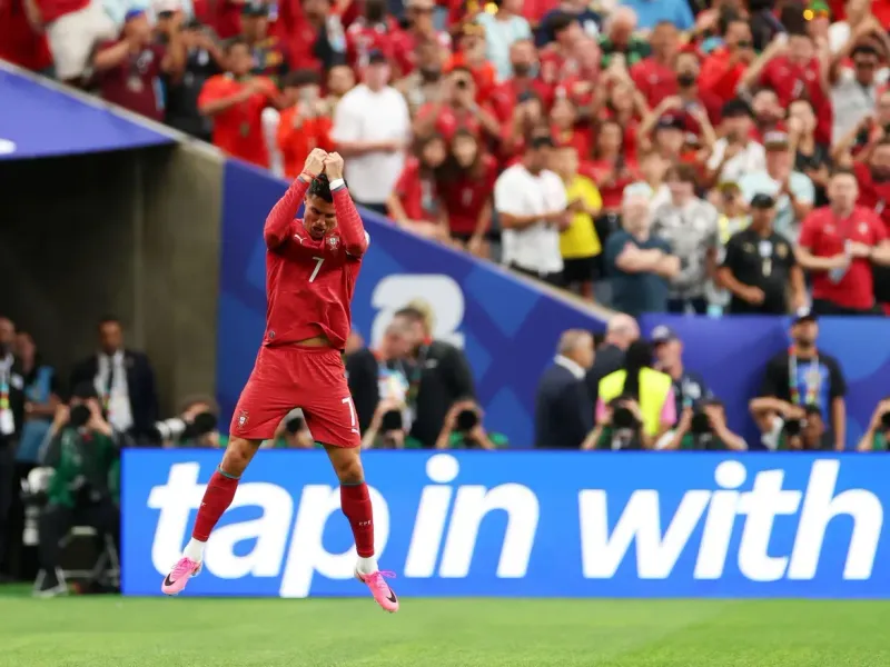 cristiano ronaldo supera eusébio como maior artilheiro de portugal em copas