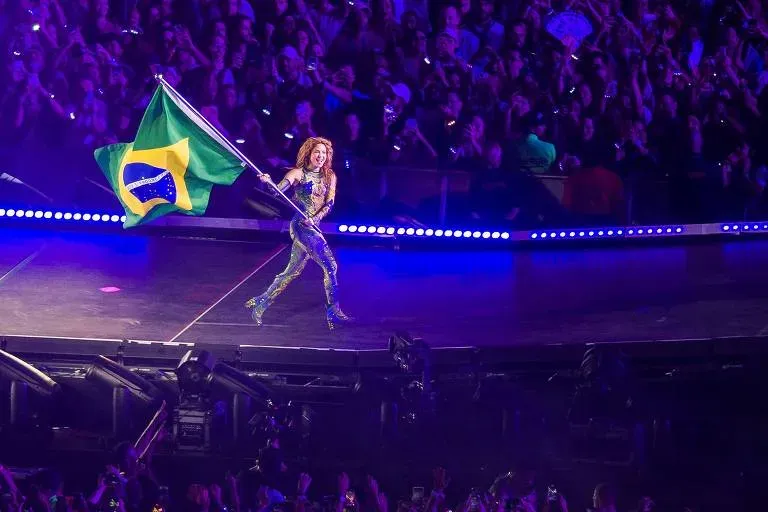 Shakira lança hino da Copa e fãs veem indireta para Piqué em cena de 2018